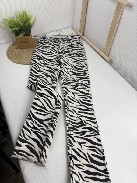 Джинсы 42 (S) Bershka НФ-00003421